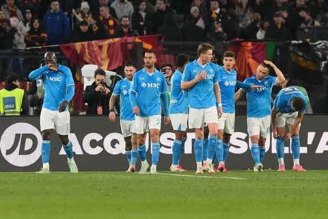 ابتعد عن الصدارة.. نابولي يسقط في فخ بولونيا بالدوري الإيطالي